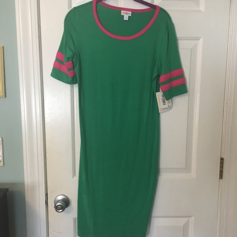 Lularoe Julia Medium NWT